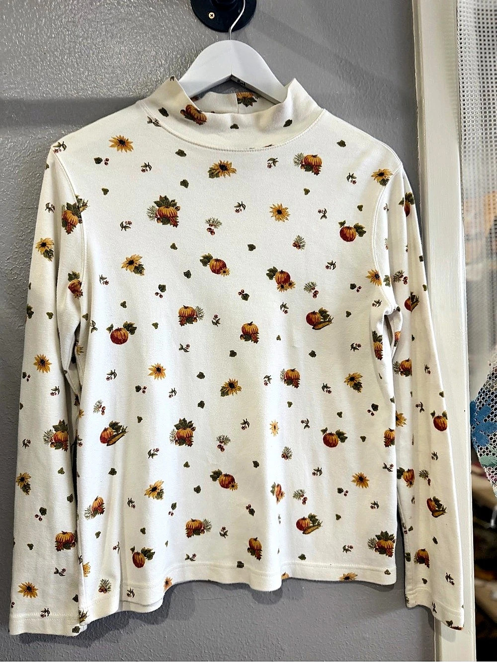 Croft & barroow Floral Long Sleeve Top in White Size Small